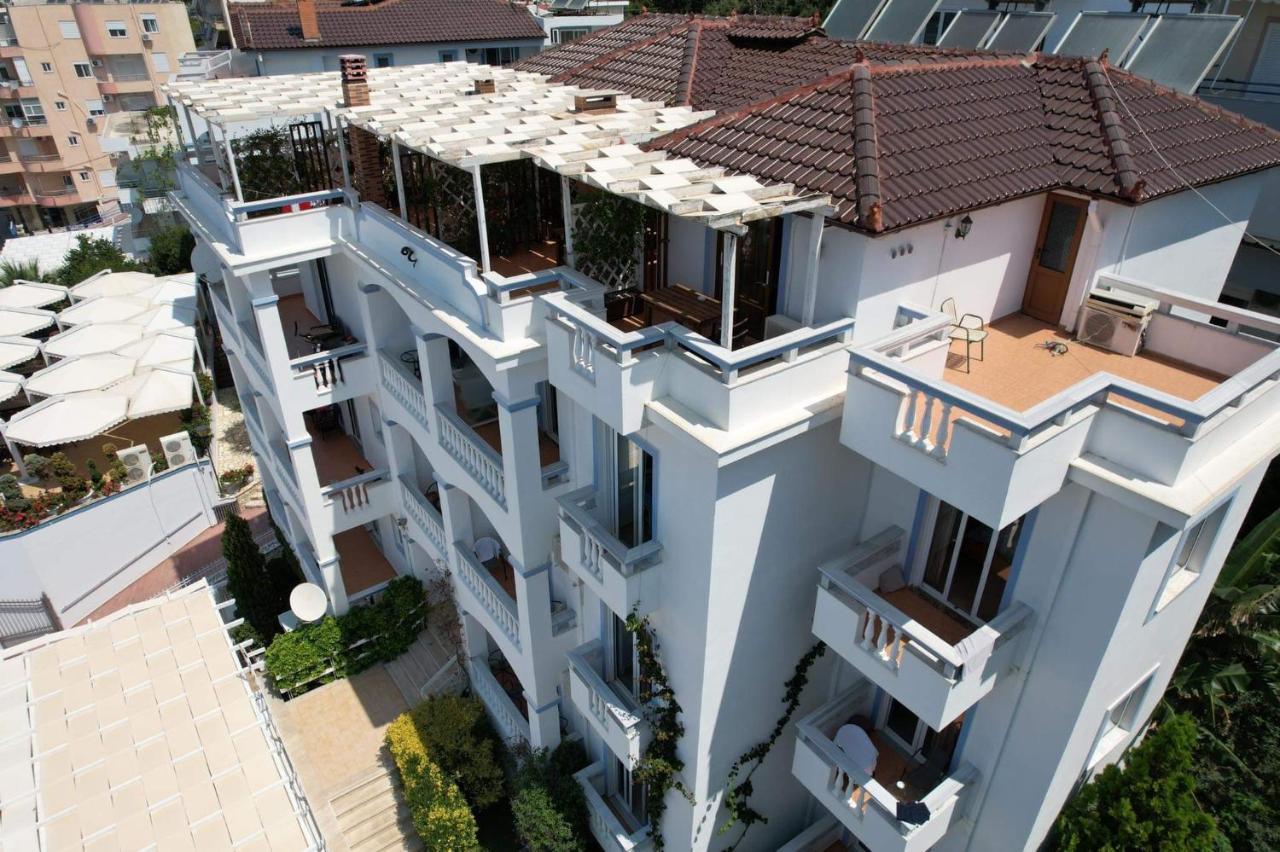 Hotel Erdano Sarandë Exterior foto