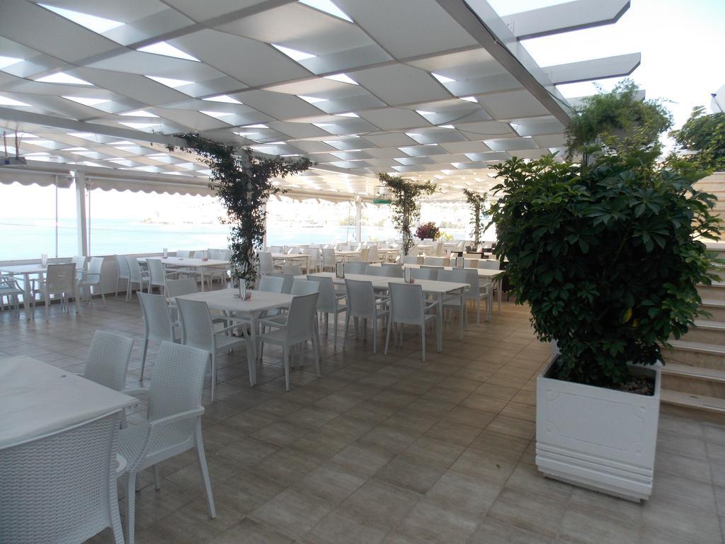 Hotel Erdano Sarandë Exterior foto