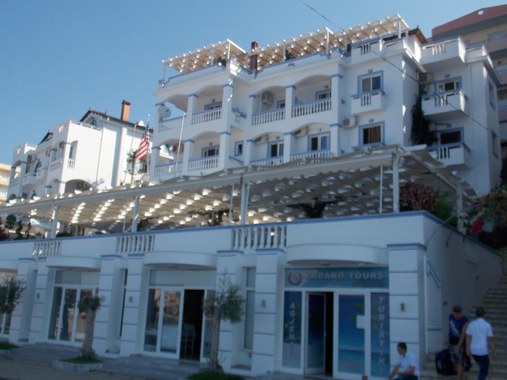 Hotel Erdano Sarandë Exterior foto