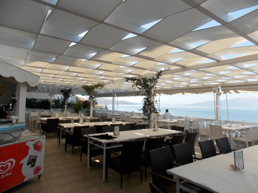 Hotel Erdano Sarandë Exterior foto